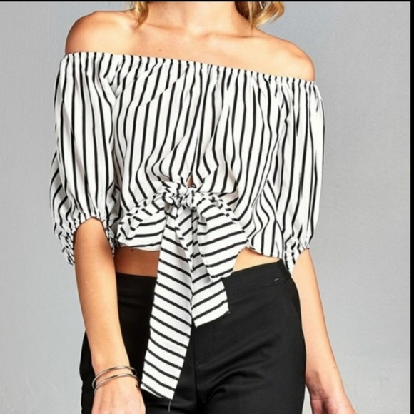 Black & White Striped Crop - Picture 2 of 3